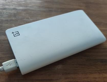 自用充电宝正常使用转让